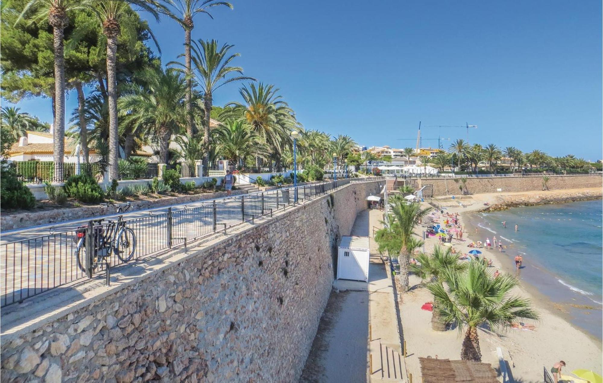 Awesome Apartment In Orihuela With Kitchen Playa Flamenca Eksteriør billede